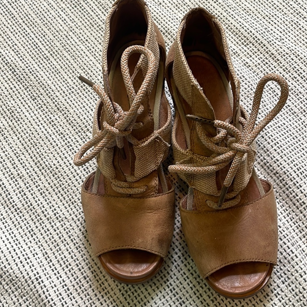 Sorel tan open toed wedges, 8.5 USA.
